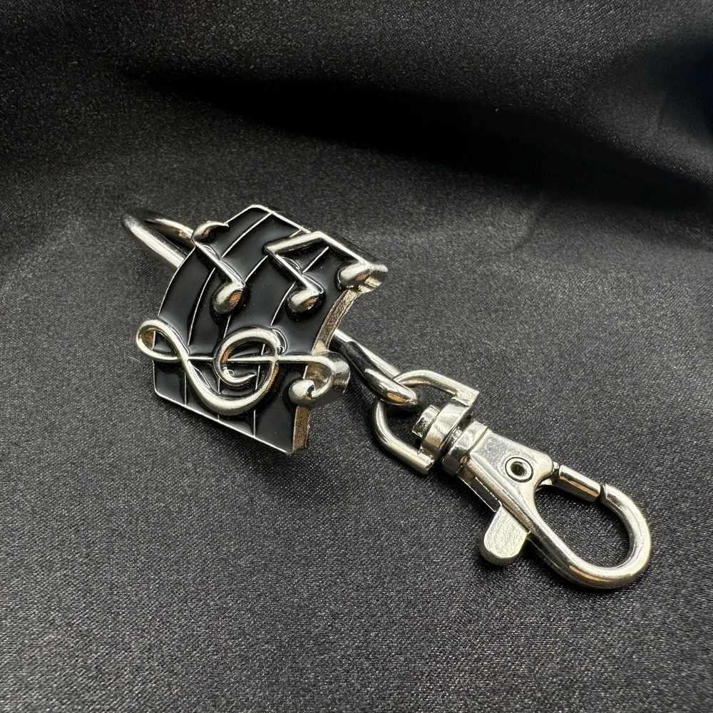 Vintage 80s Musical Note Treble Clef Black Enamel Silver Tone Key Finder Jewelry